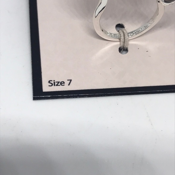 BCBGeneration Silver & Pearl Ring Size 7 NWT - Picture 9 of 10